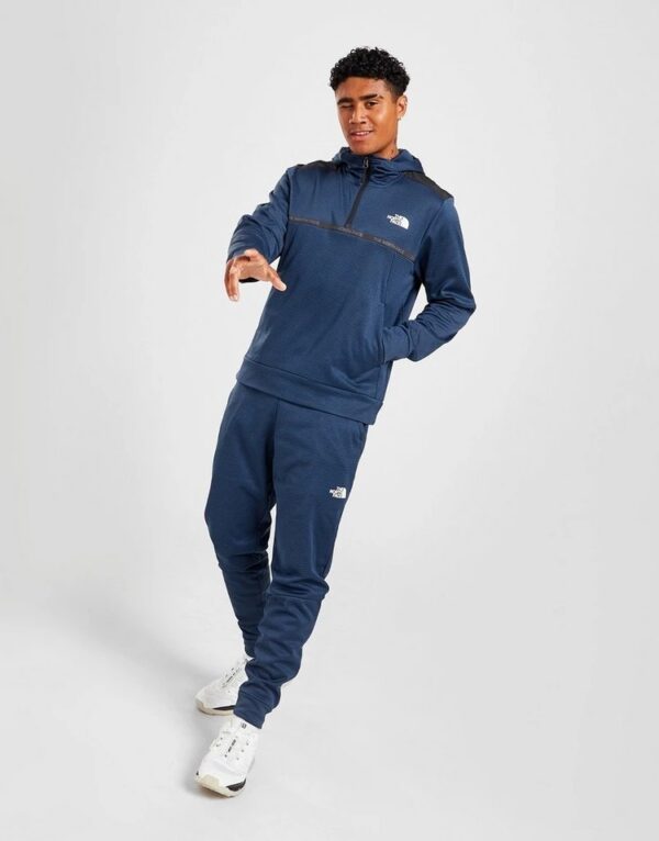 The Enduring Popularity of Hoodie Tracksuits